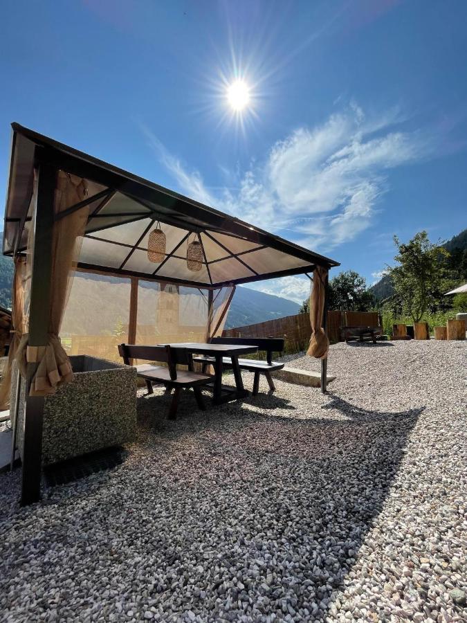 Apartments, Guest House & Historic Chalet Neuhaus San Sigismondo Exterior photo