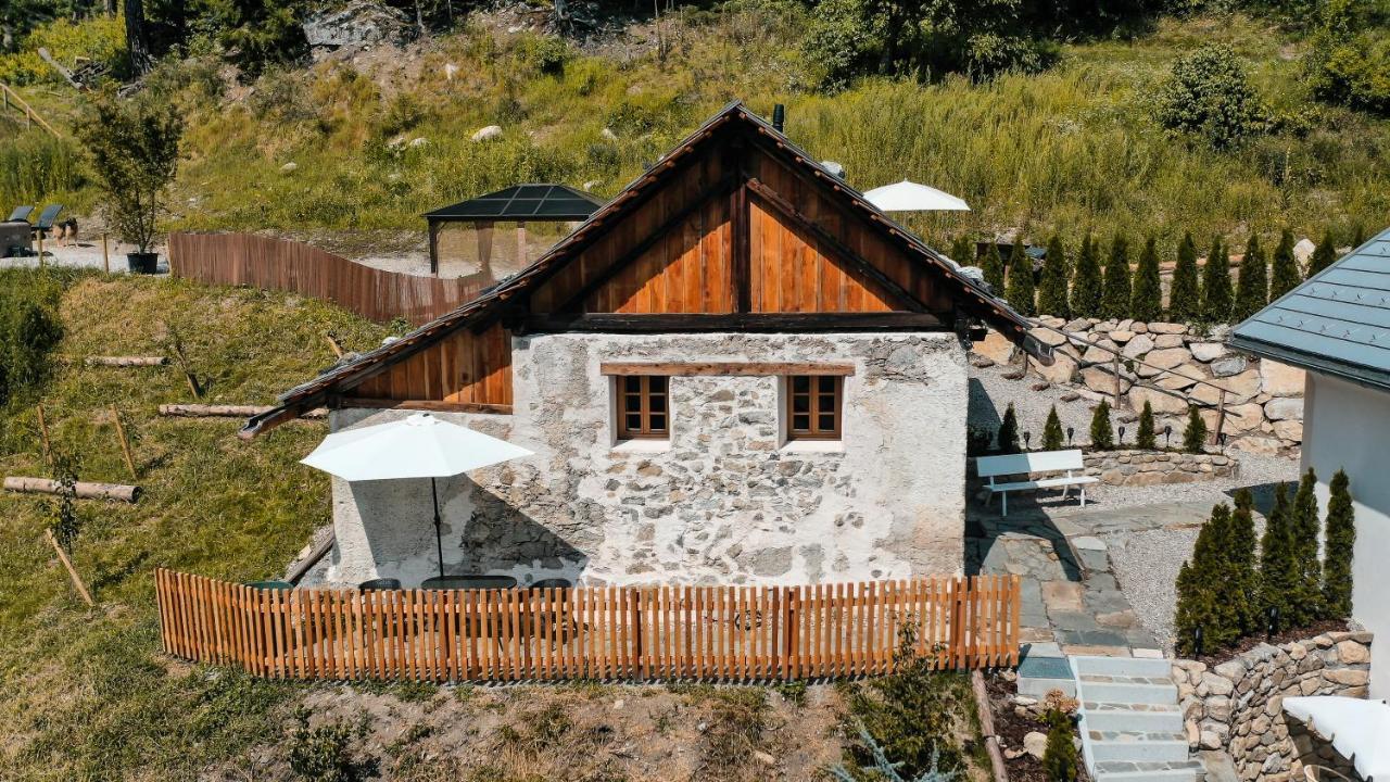 Apartments, Guest House & Historic Chalet Neuhaus San Sigismondo Exterior photo