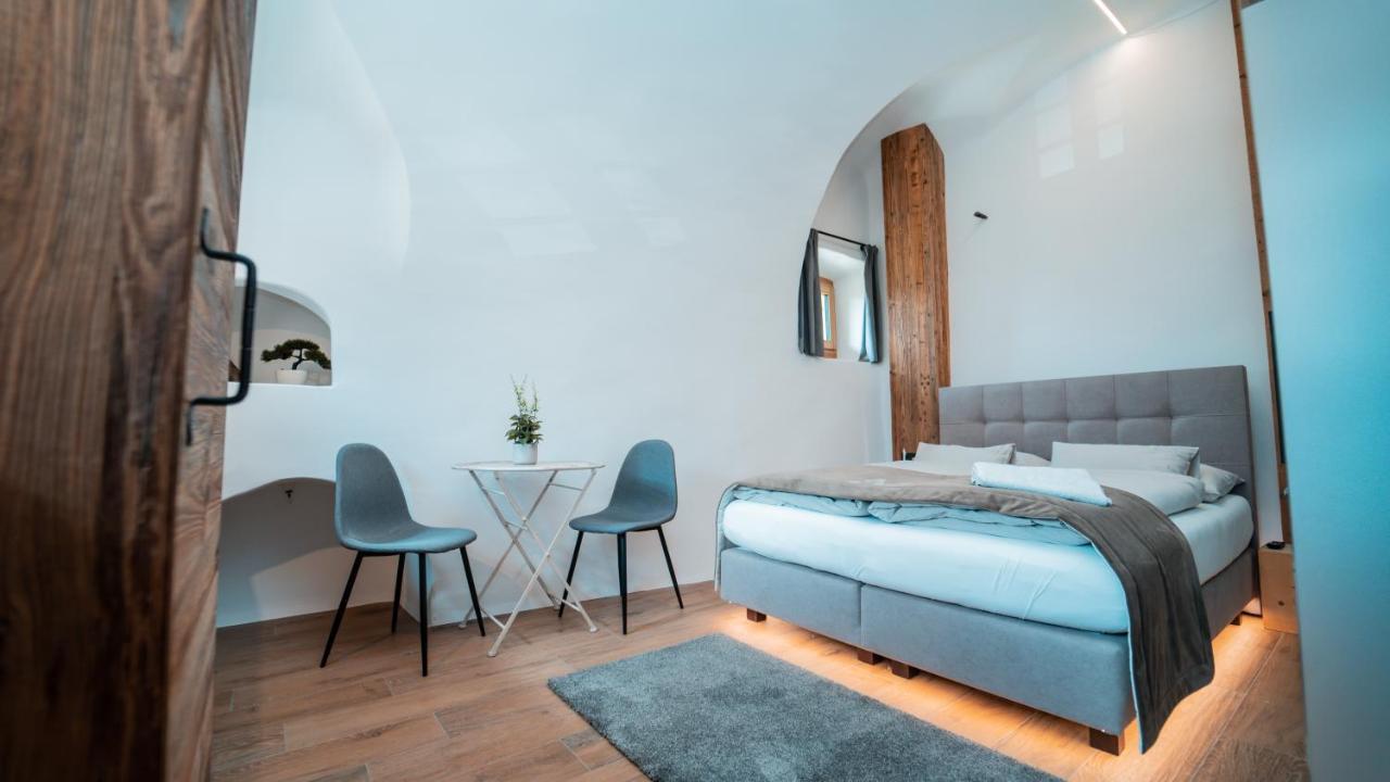 Apartments, Guest House & Historic Chalet Neuhaus San Sigismondo Exterior photo